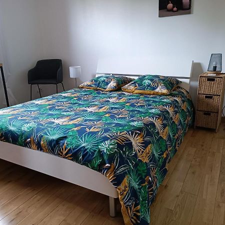 B&B Marianne-Jacky Lemans Montbizot Εξωτερικό φωτογραφία