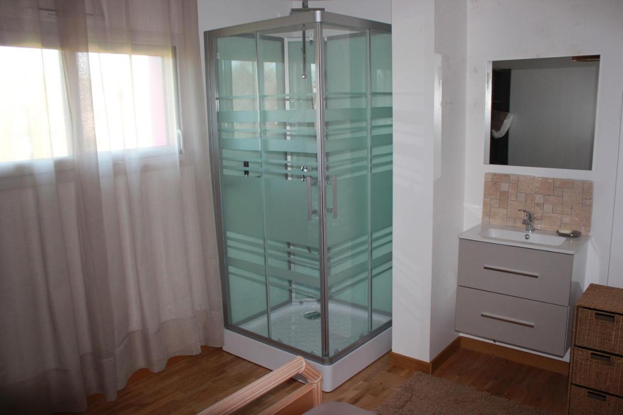 B&B Marianne-Jacky Lemans Montbizot Εξωτερικό φωτογραφία