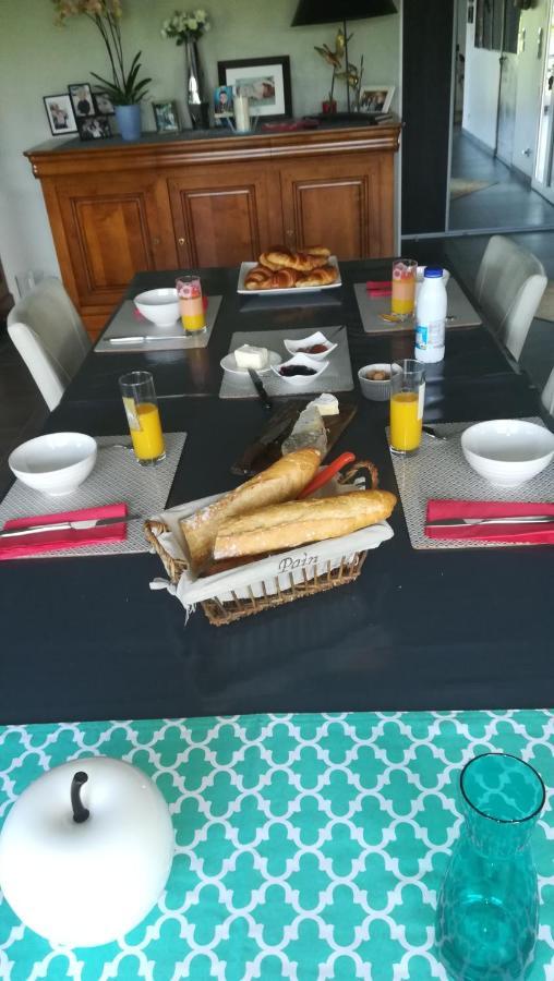 B&B Marianne-Jacky Lemans Montbizot Εξωτερικό φωτογραφία