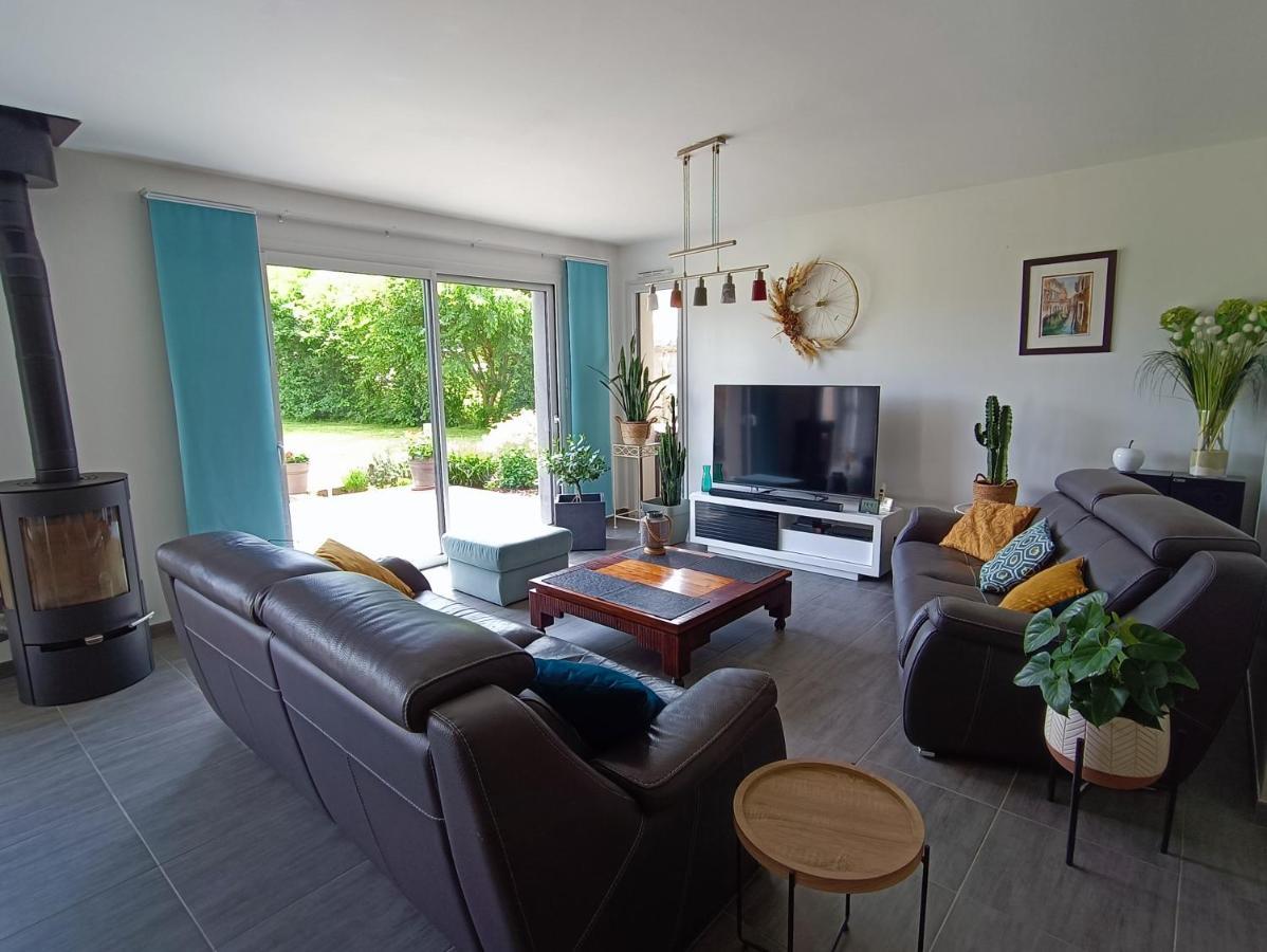 B&B Marianne-Jacky Lemans Montbizot Εξωτερικό φωτογραφία