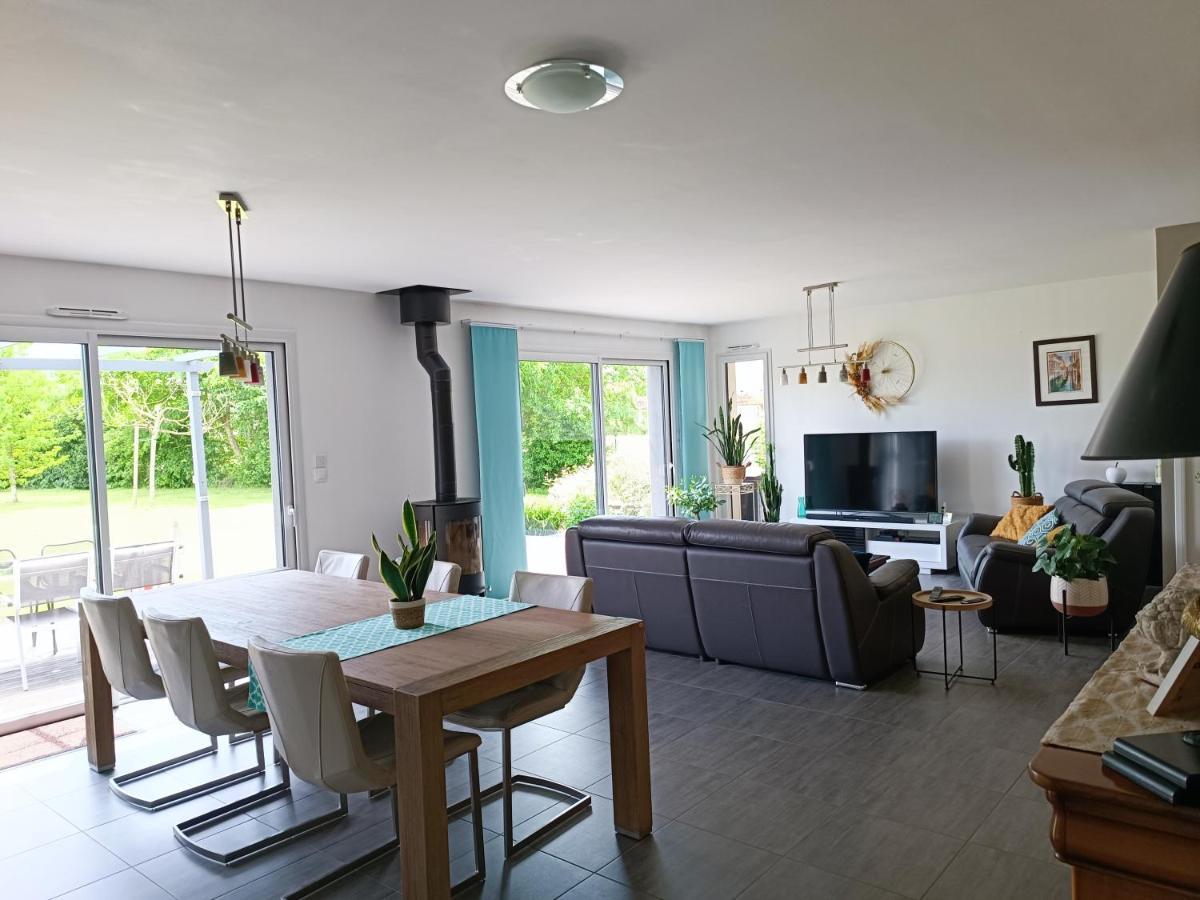 B&B Marianne-Jacky Lemans Montbizot Εξωτερικό φωτογραφία